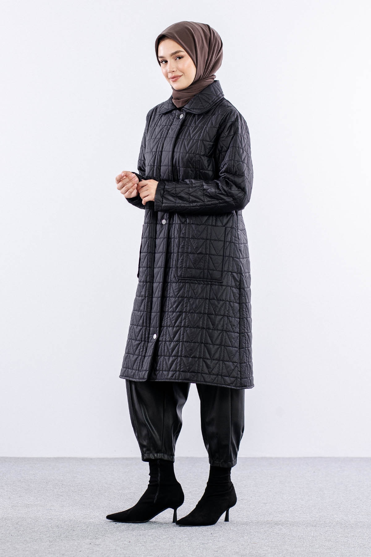 9951 Kapitone Kaban 46-52 - Siyah - 2