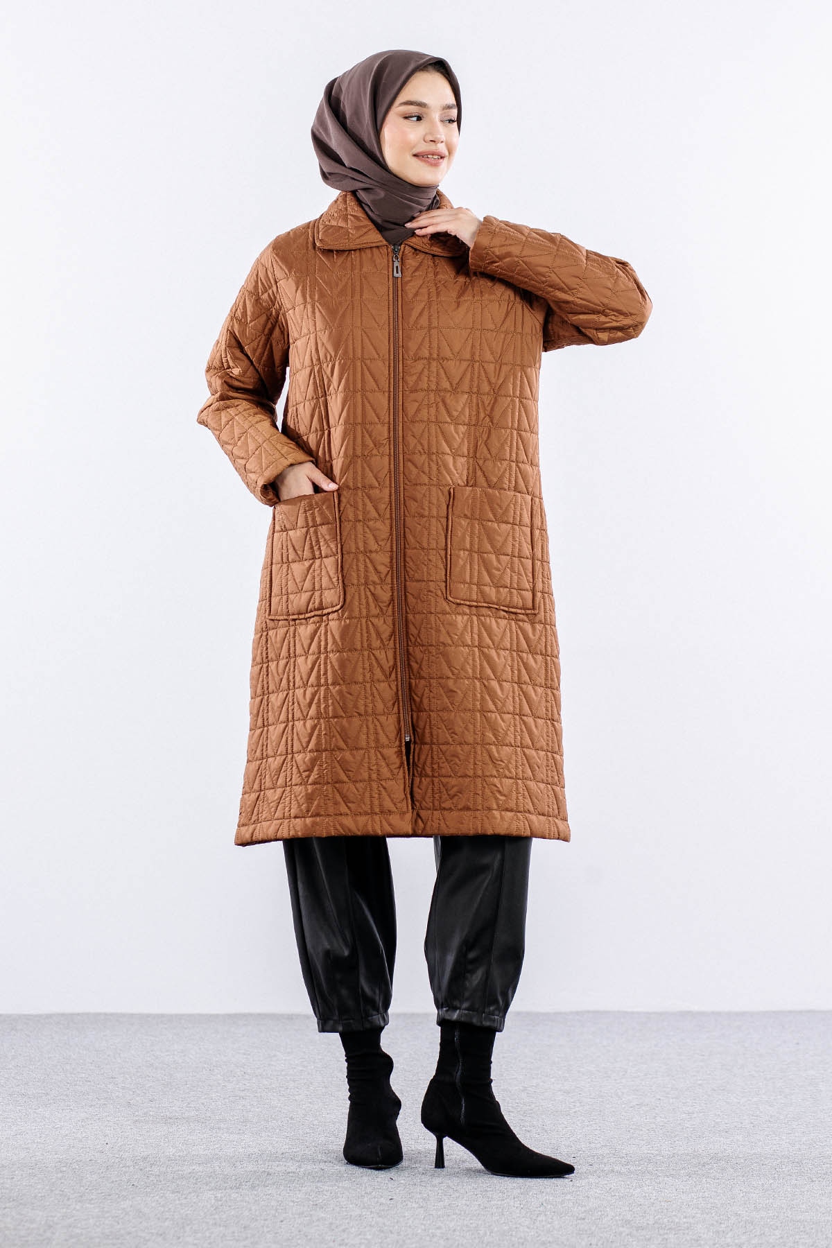 9951 Kapitone Kaban 46-52 - Taba - 1