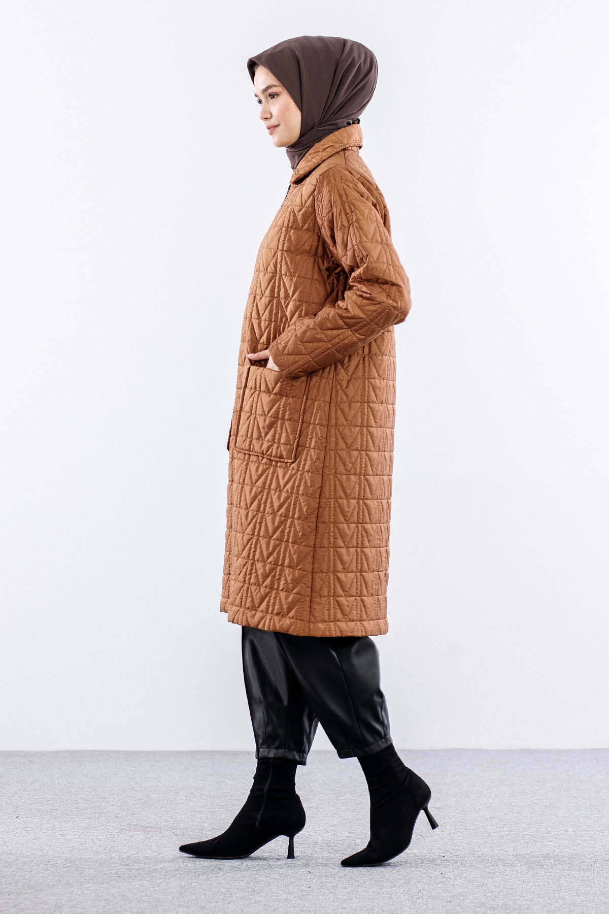 9951 Kapitone Kaban 46-52 - Taba - 3