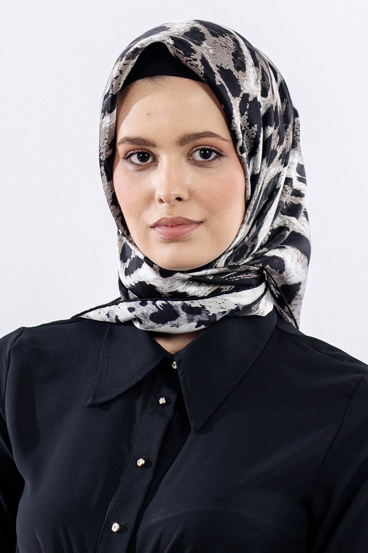 Dg11465 İpek Eşarp Leopar Desen - Siyah_gumus - 1