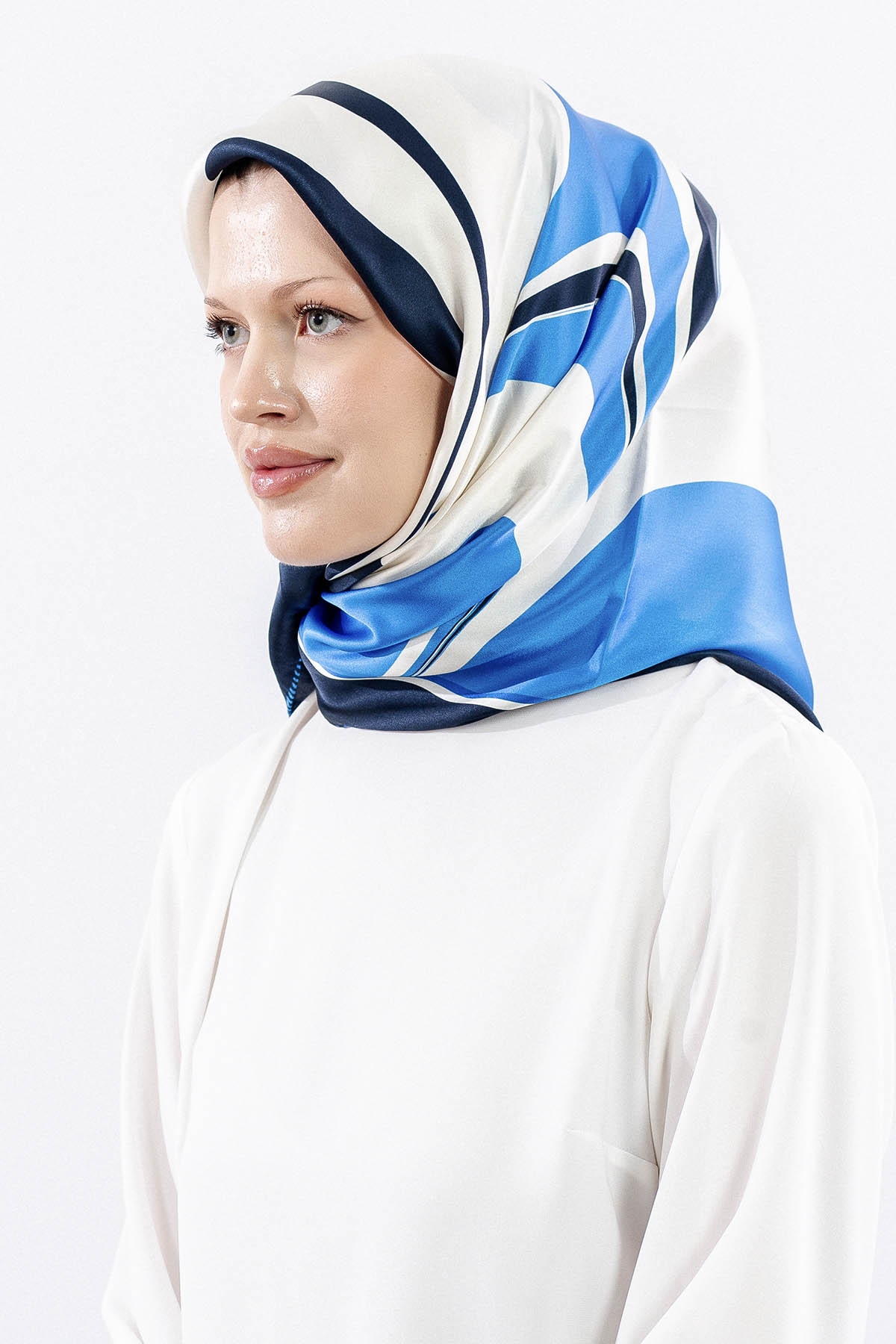 Dg12508 İpek Eşarp 90*90 Sura Dokuma - Lacivert_krem - 2