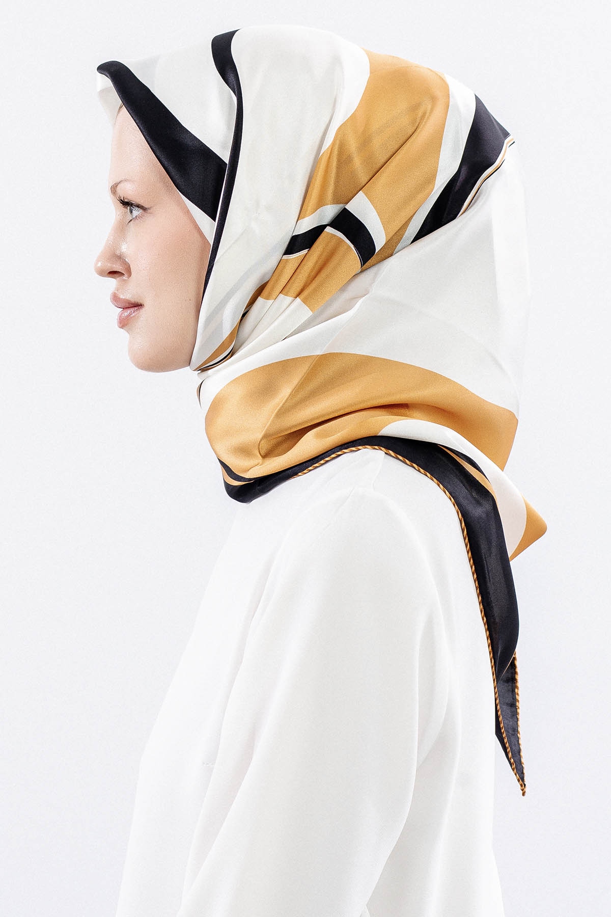 Dg12508 İpek Eşarp 90*90 Sura Dokuma - Siyah_gold - 3