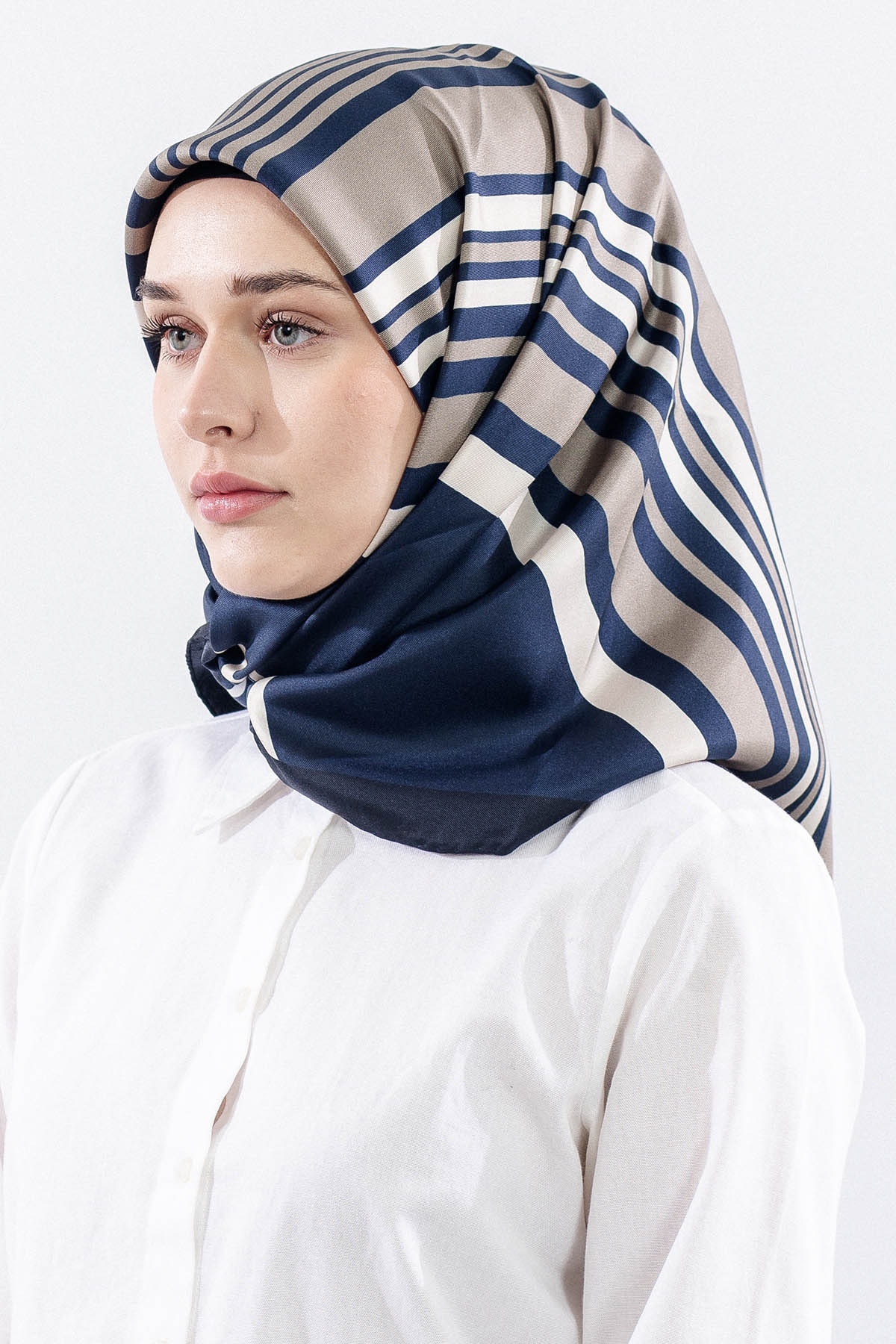 Dg13139 İpek Eşarp Cizgi Desen Tvil Kumas - Lacivert_tas - 2