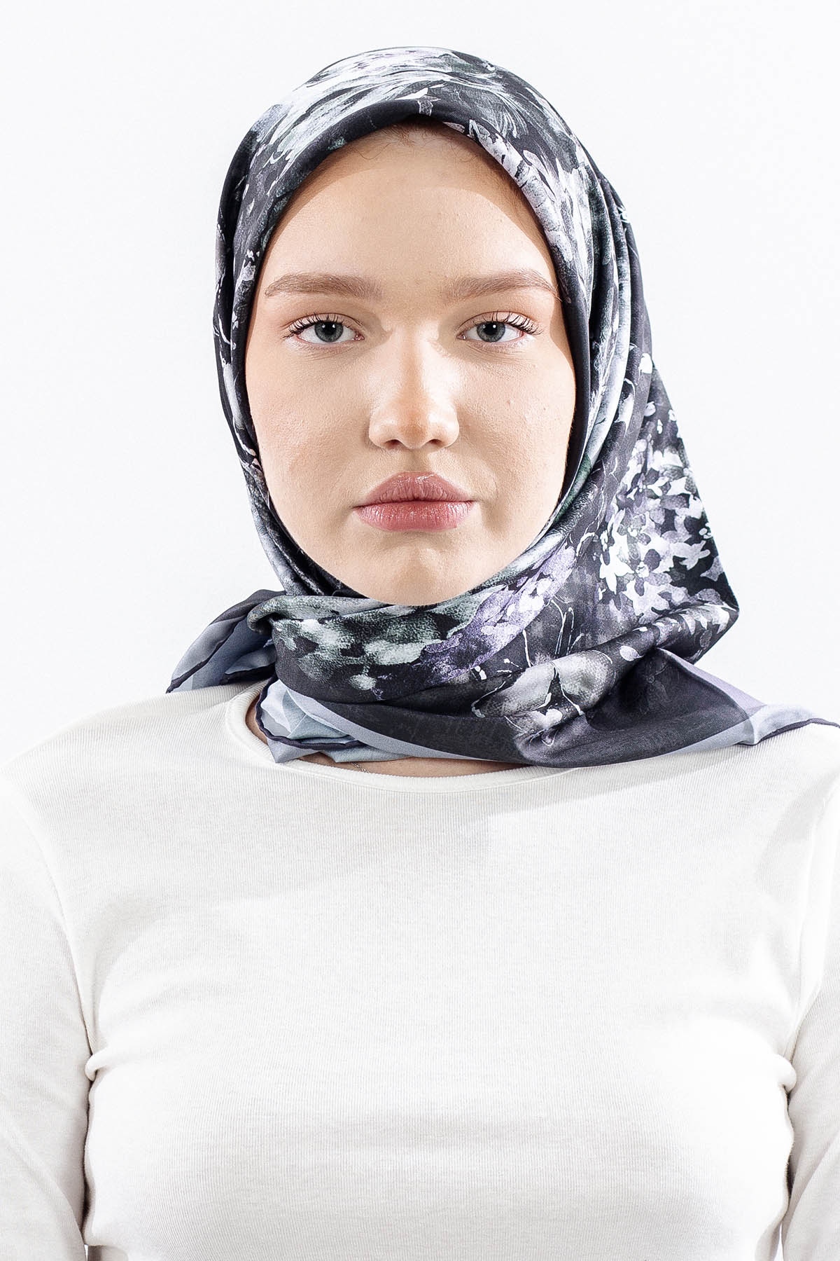 Dg14823 Eşarp Polyester Kumas Cicek Kare - Siyah - 1