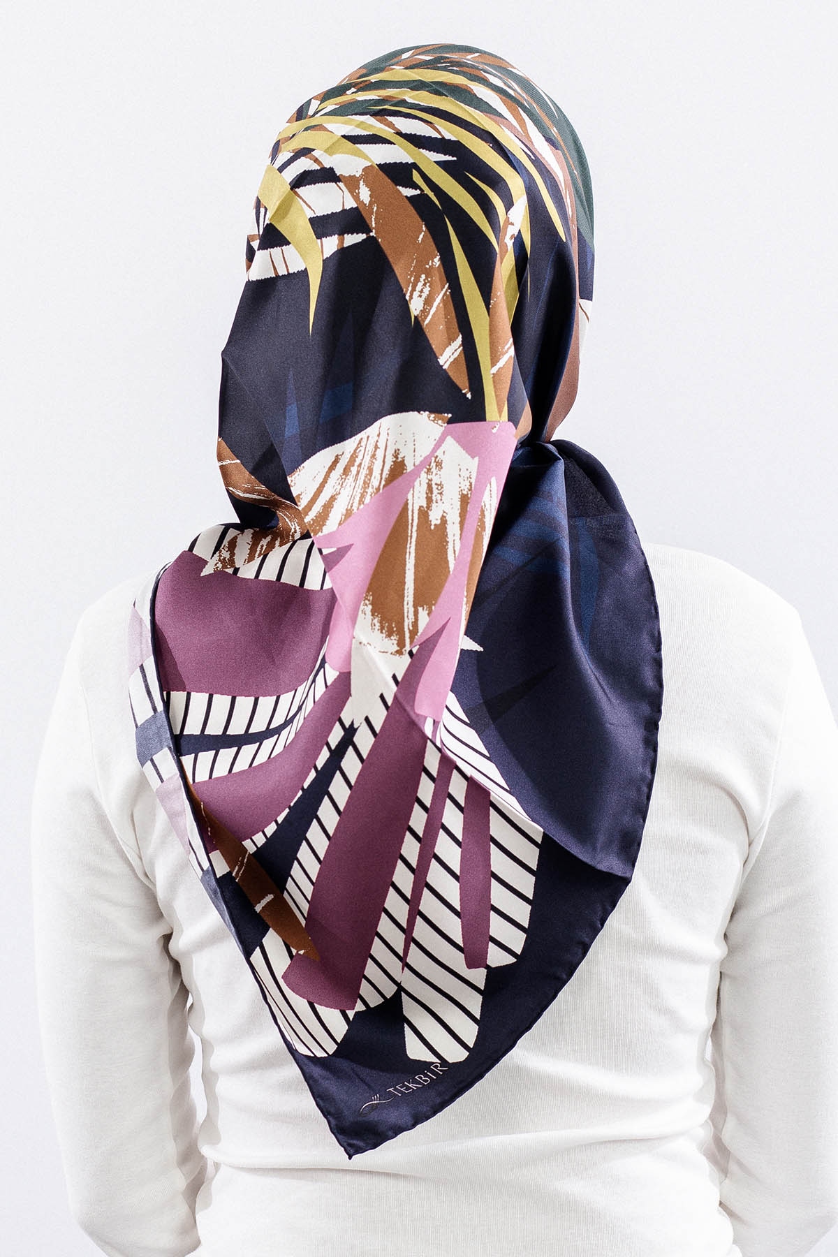 Dg14825 İpek Eşarp Palmiye Desen Tvil Kumas - Lacivert - 3