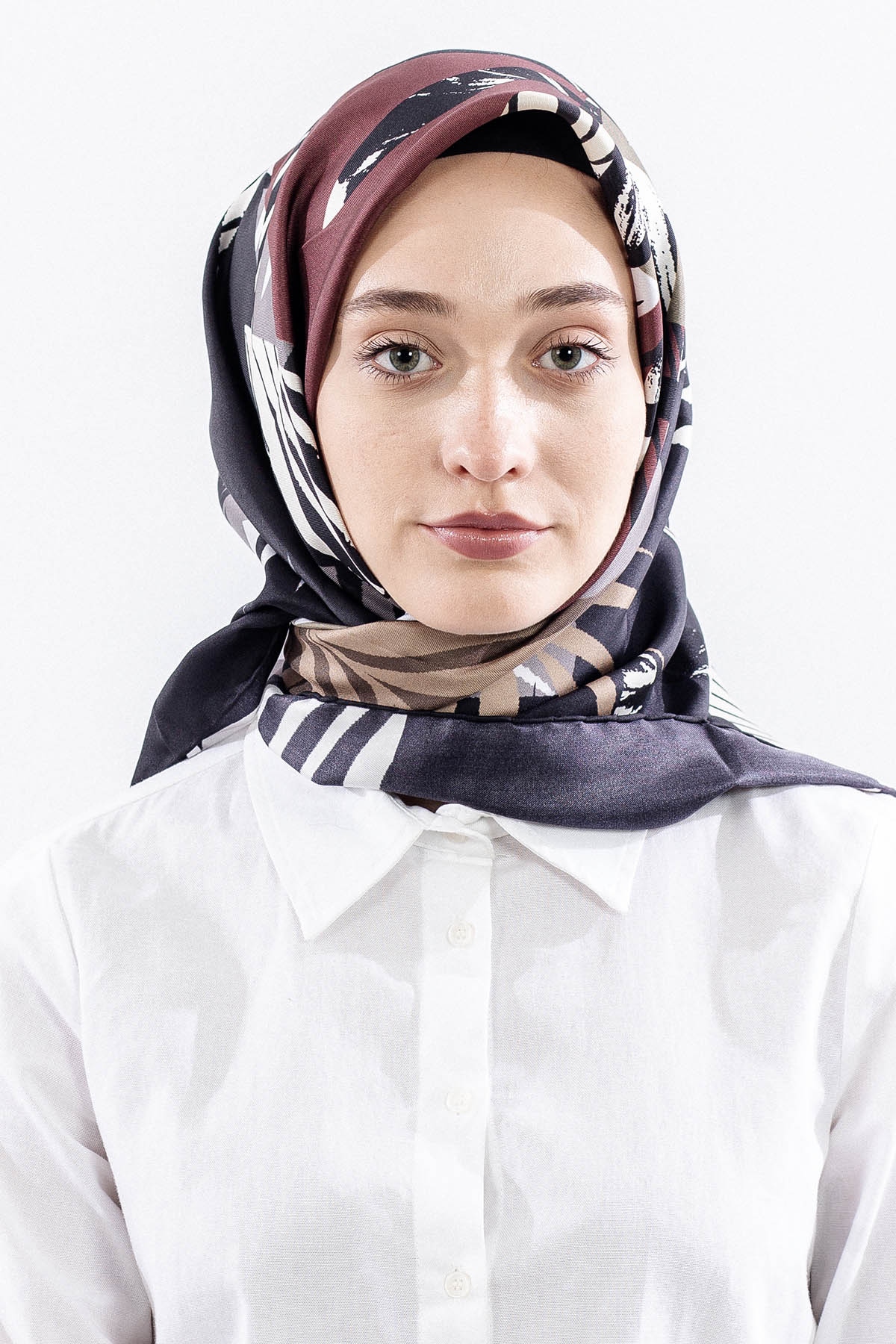 Dg14825 İpek Eşarp Palmiye Desen Tvil Kumas - Siyah - 1