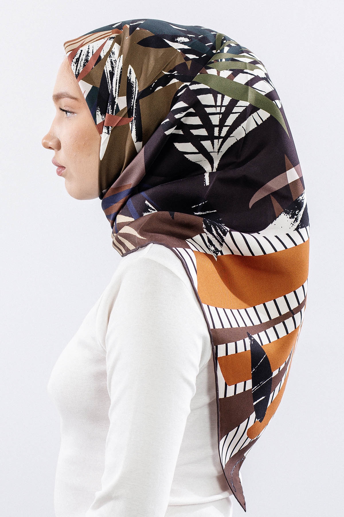 Dg14825 İpek Eşarp Palmiye Desen Tvil Kumas - Vizon - 3