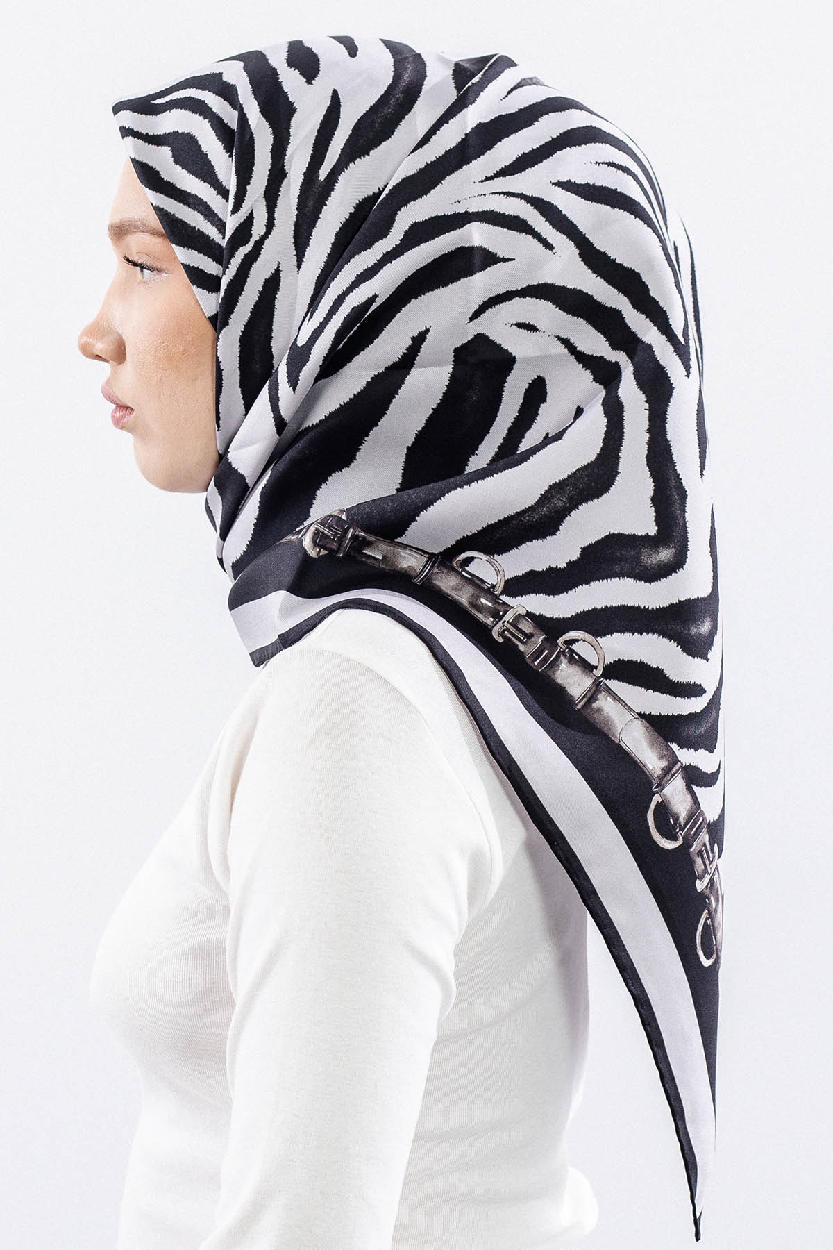 Dg14827 İpek Eşarp Zebra Desen Tvil Kumas - Gri - 3