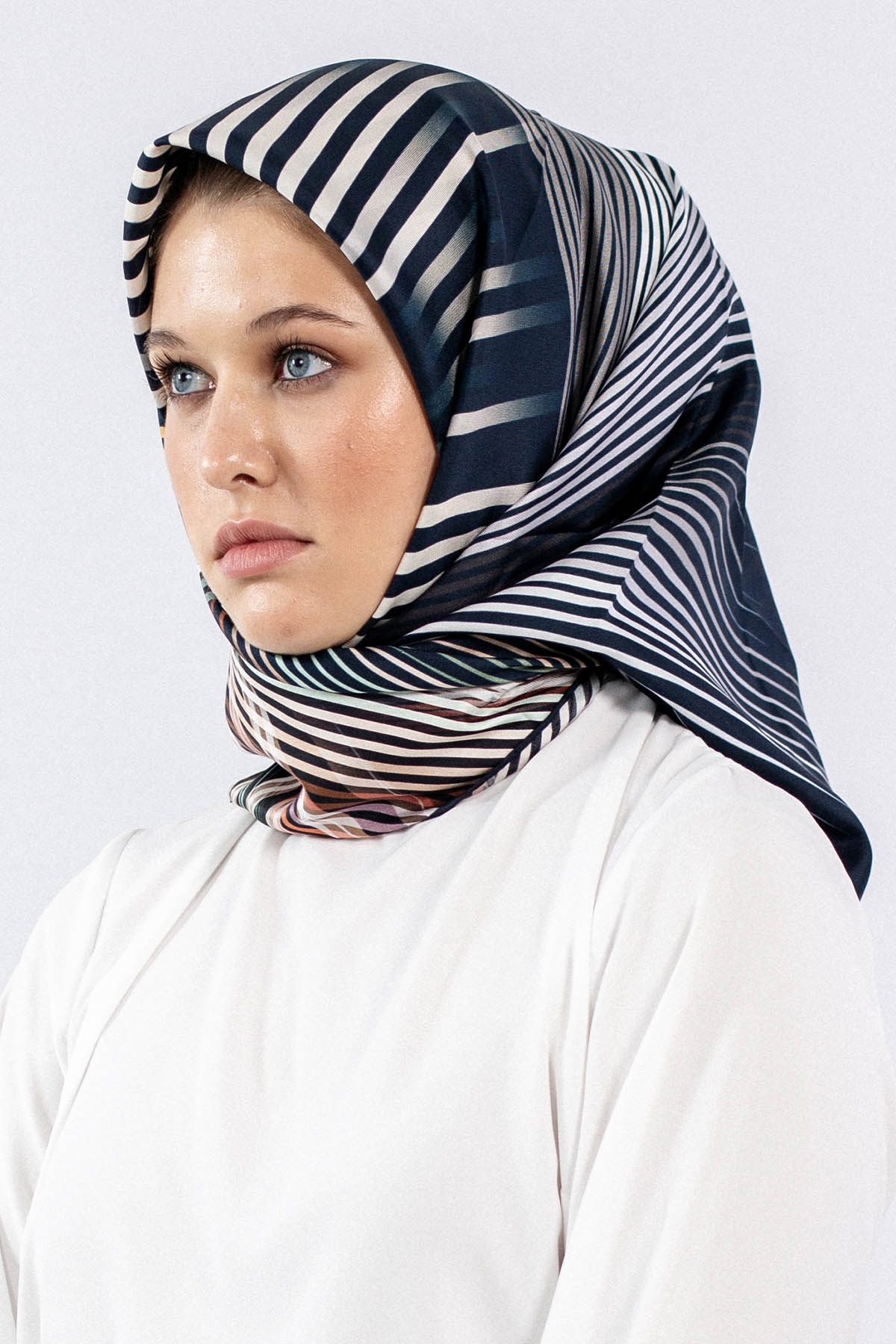 Dg7608 İpek Eşarp - Lacivert - 1