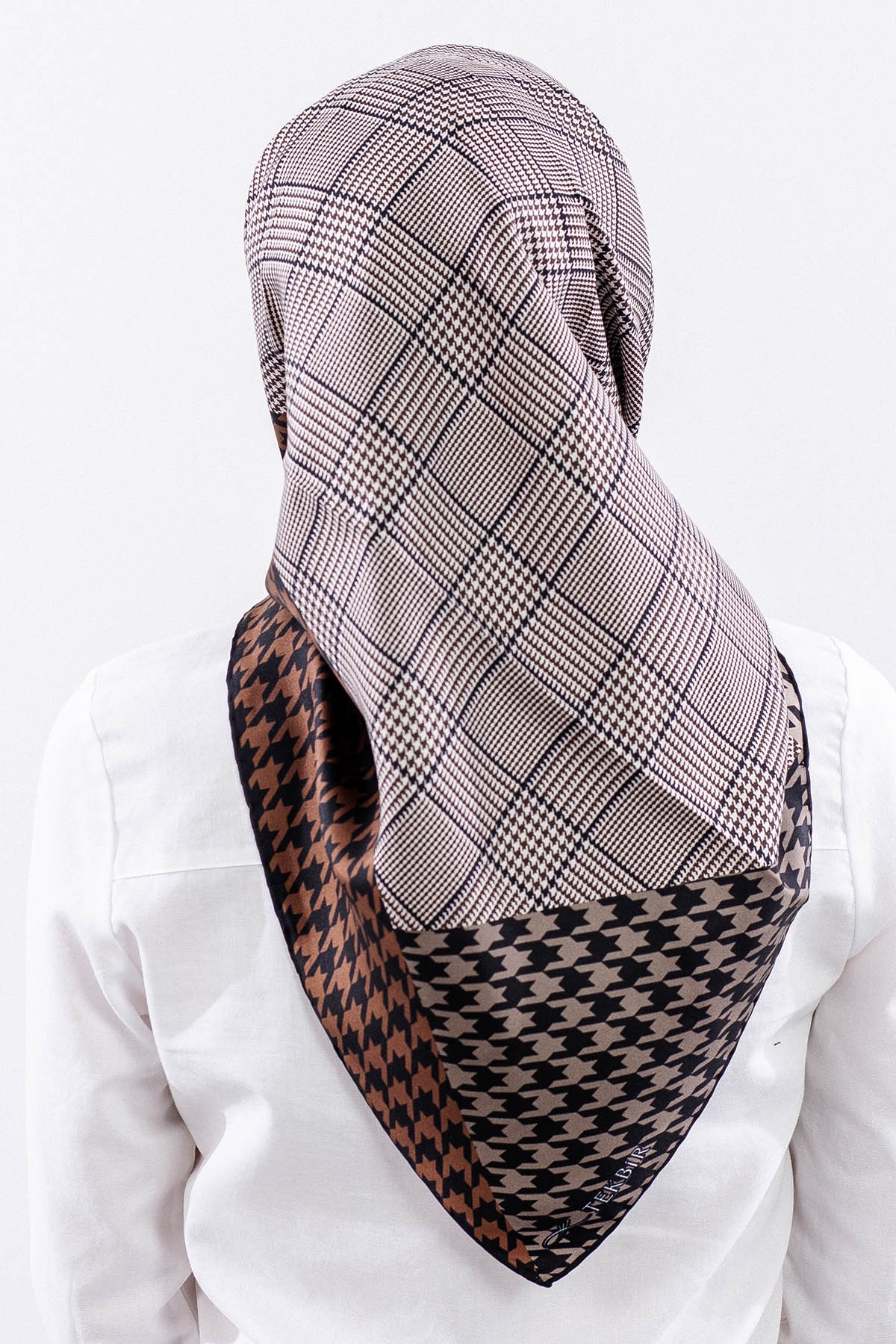 Dg7614 İpek Eşarp 90*90 Kazayagi Tvil - Siyah_kahve - 4