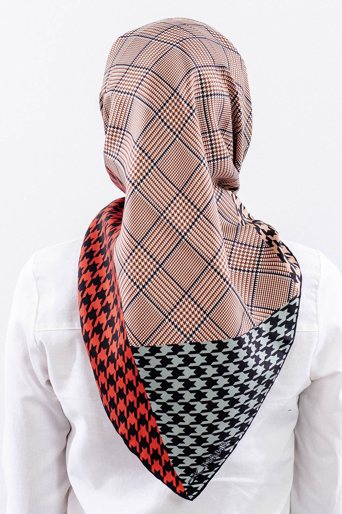 Dg7614 İpek Eşarp 90*90 Kazayagi Tvil - Siyah_kirmizi - 4