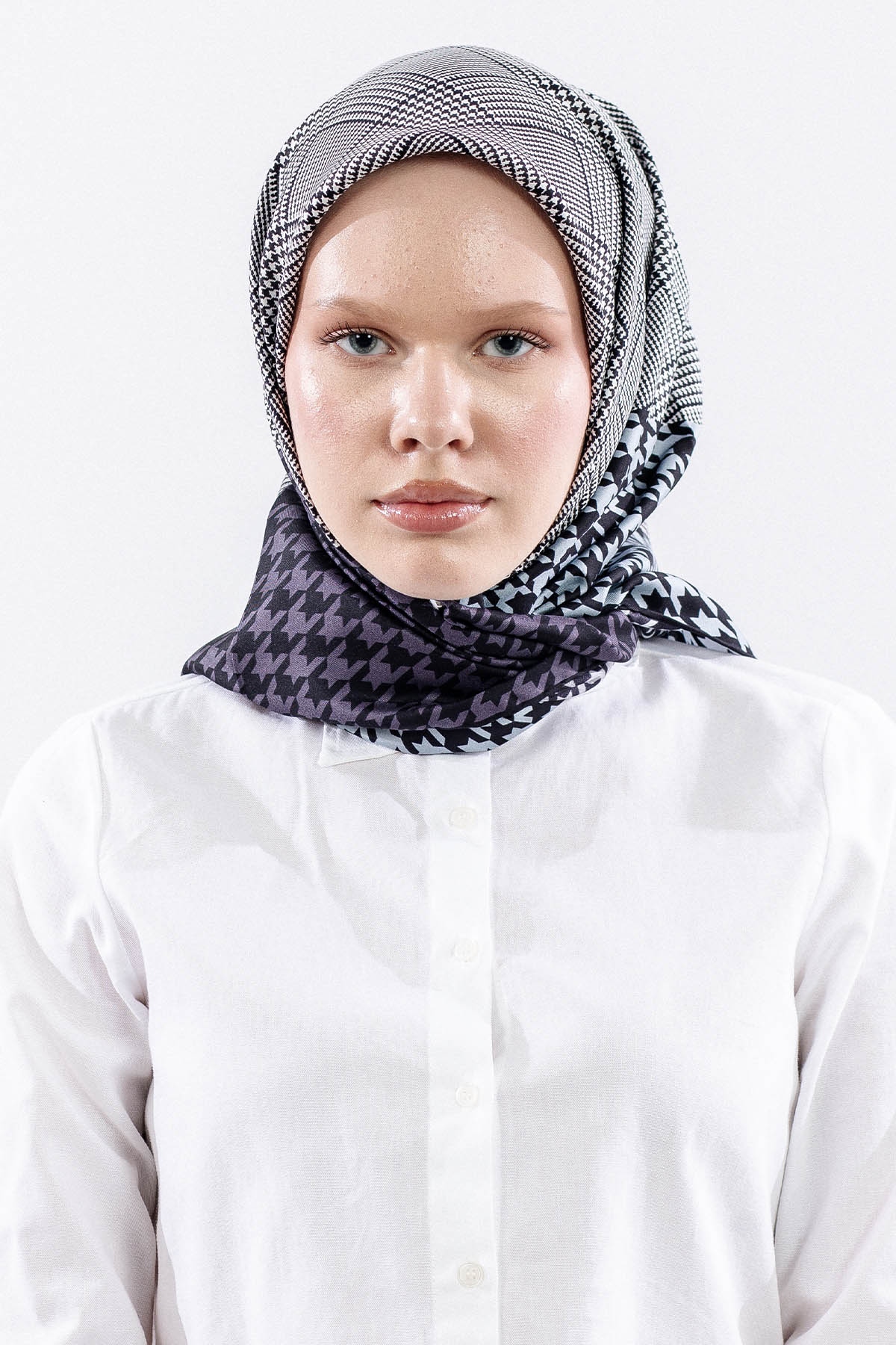 Dg7614 İpek Eşarp 90*90 Kazayagi Tvil - Siyah_murdum - 1