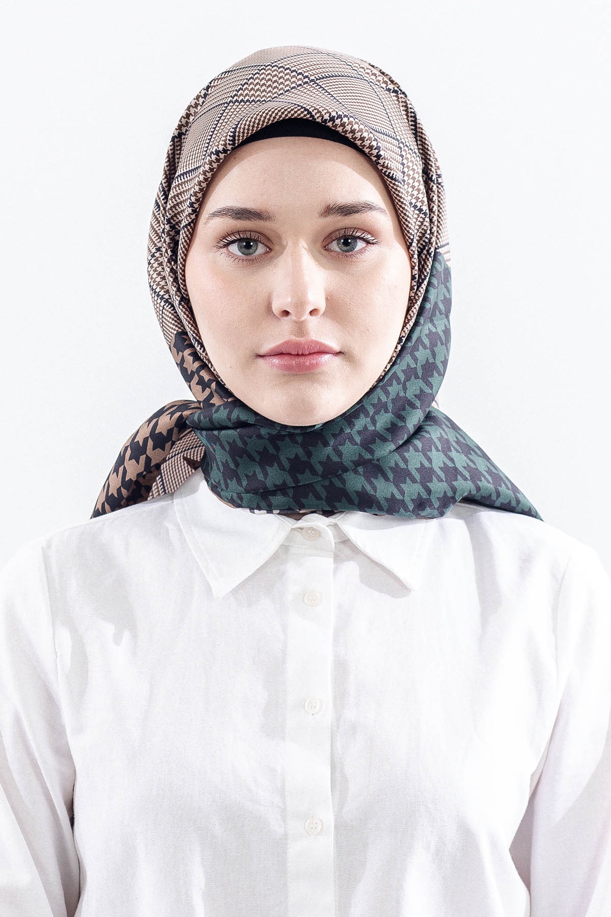 Dg7614 İpek Eşarp Kare Kazayagi Desen - Bej_yesil - 1