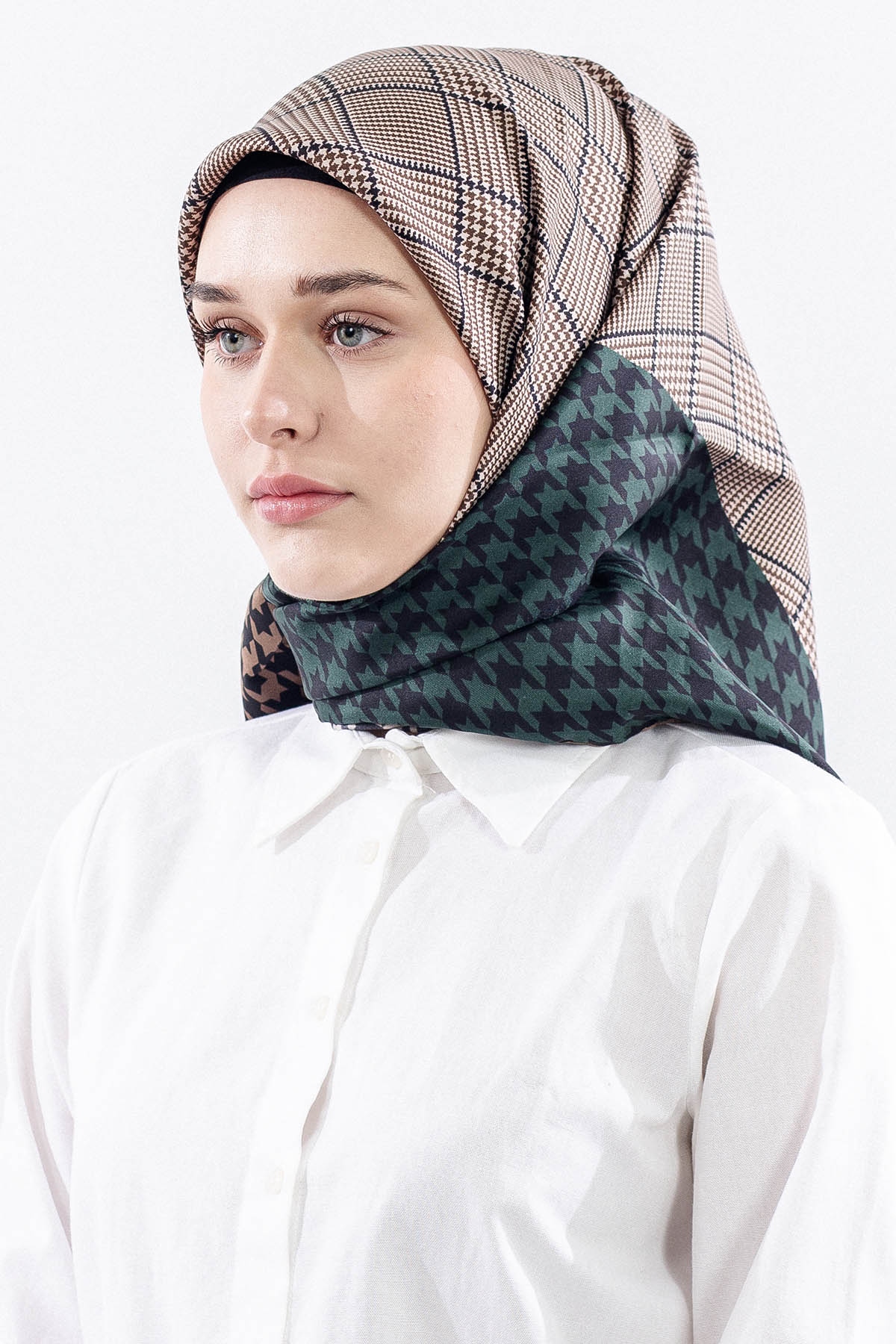 Dg7614 İpek Eşarp Kare Kazayagi Desen - Bej_yesil - 2