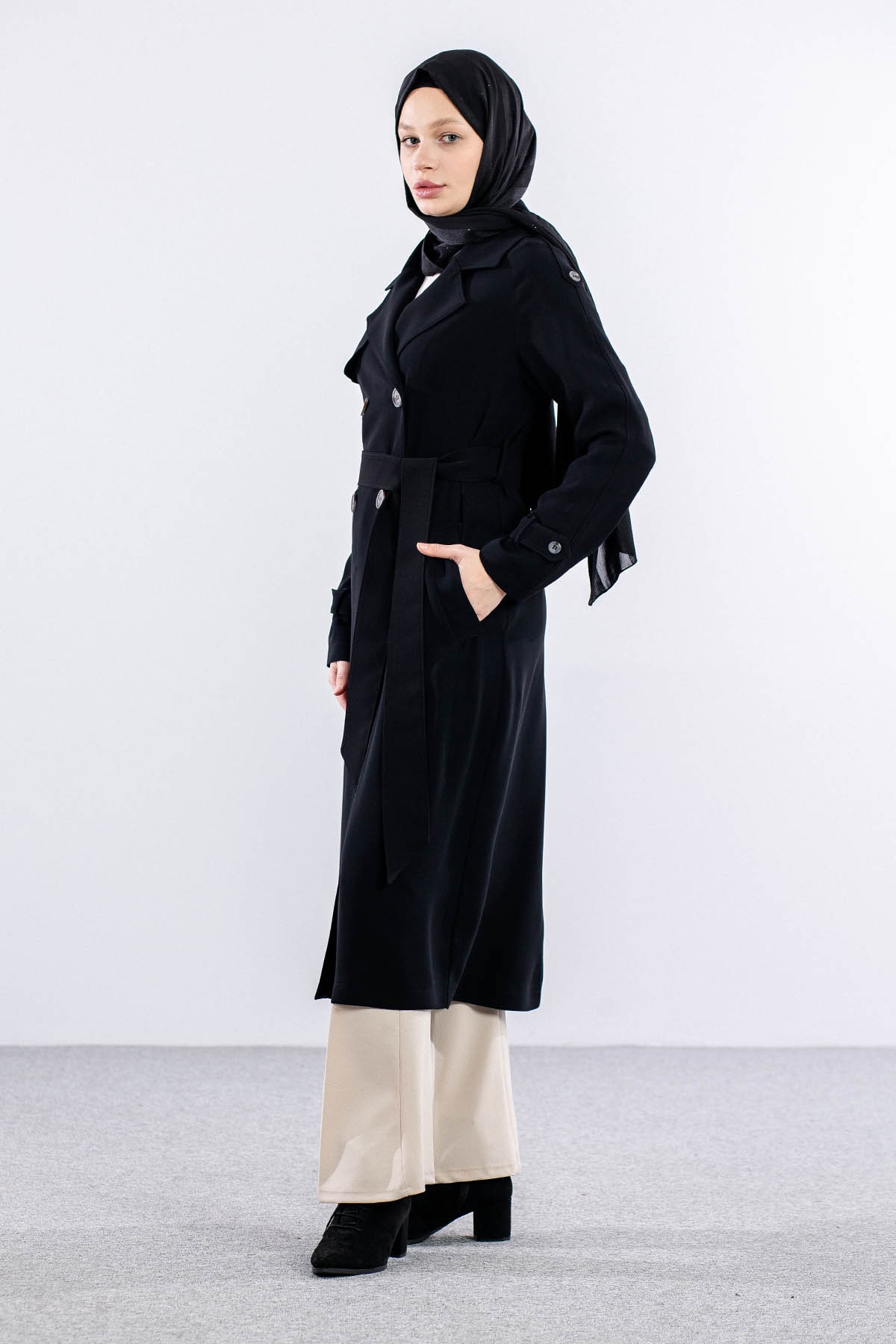 E-1447 Kap 38-44 Krep - Siyah - 3