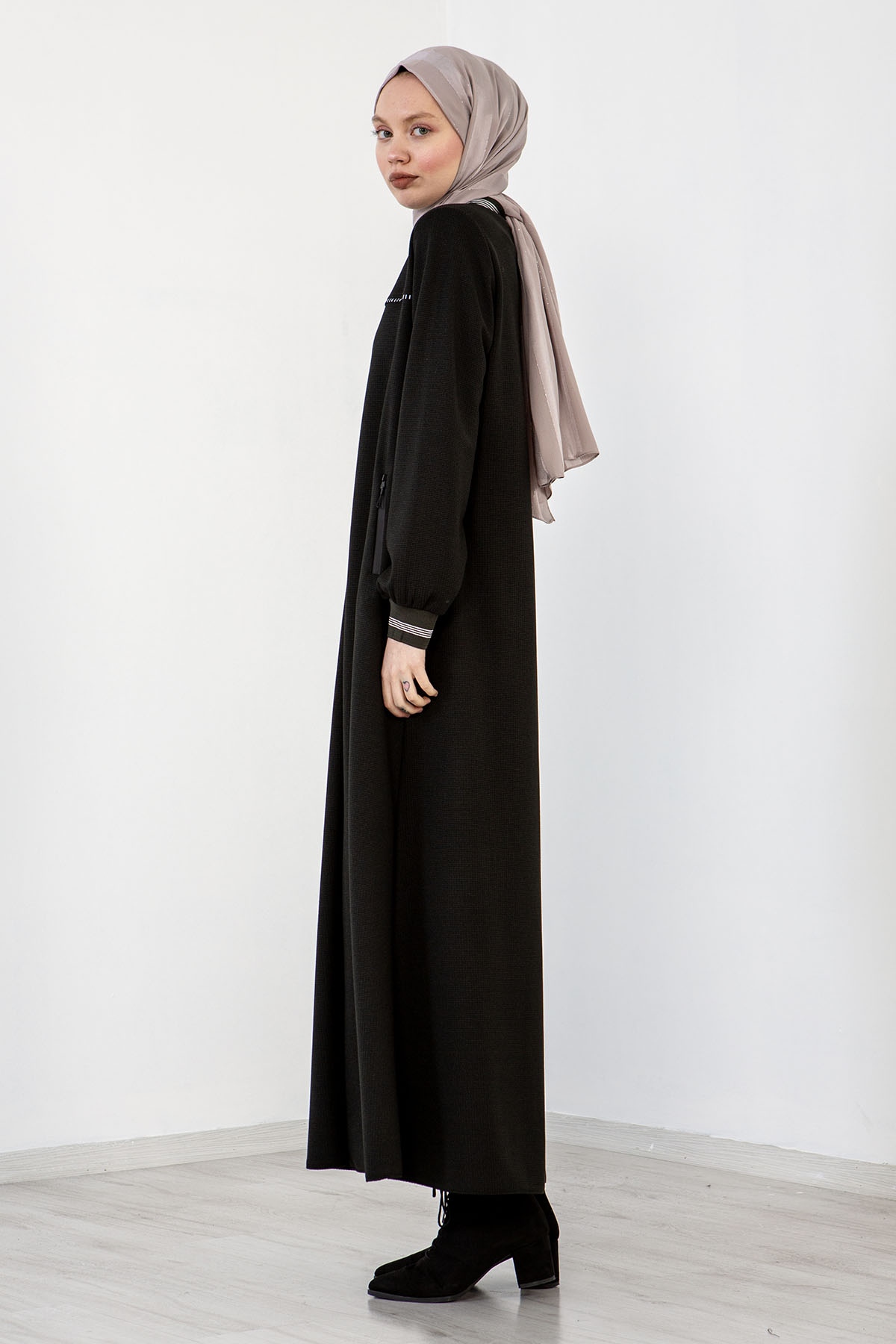 E 9027 Ferace 40-52 - Haki - 2