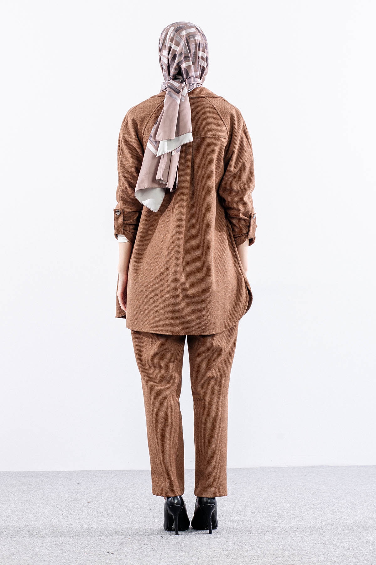 F1506 Takim 38-48 Baliksirti Kase Kumas - A_kahve - 4