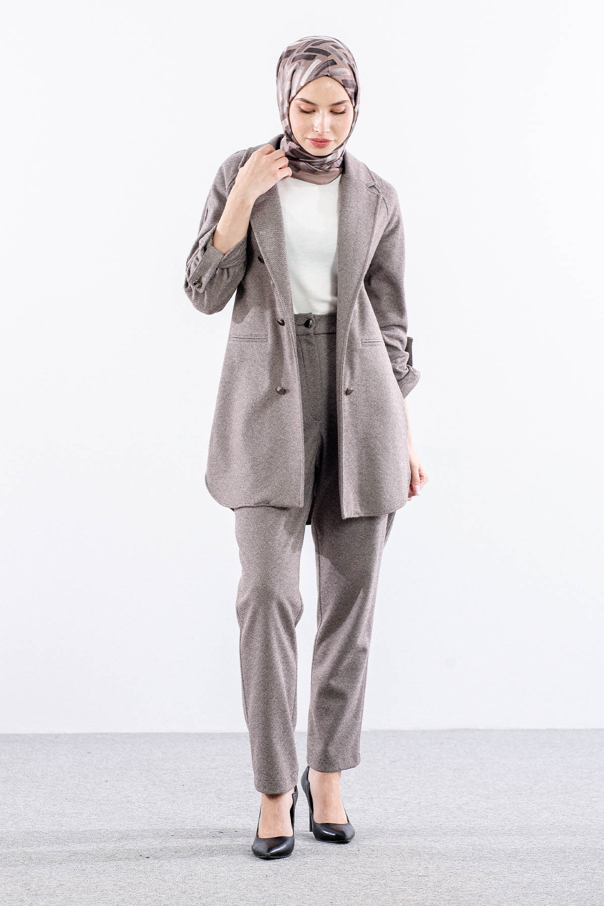 F1506 Takim 38-48 Baliksirti Kase Kumas - Kahve - 3