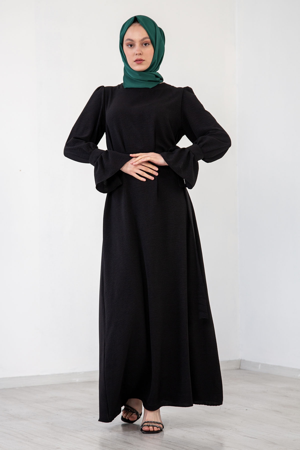 Kolu Pileli Elbise 38-48 - Siyah - 1