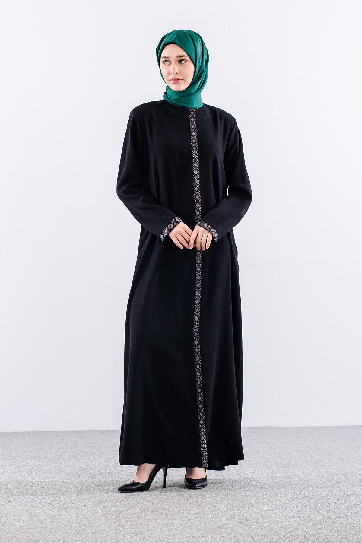 M2202 Ferace 44-60 Nakis Detay - Siyah - 3