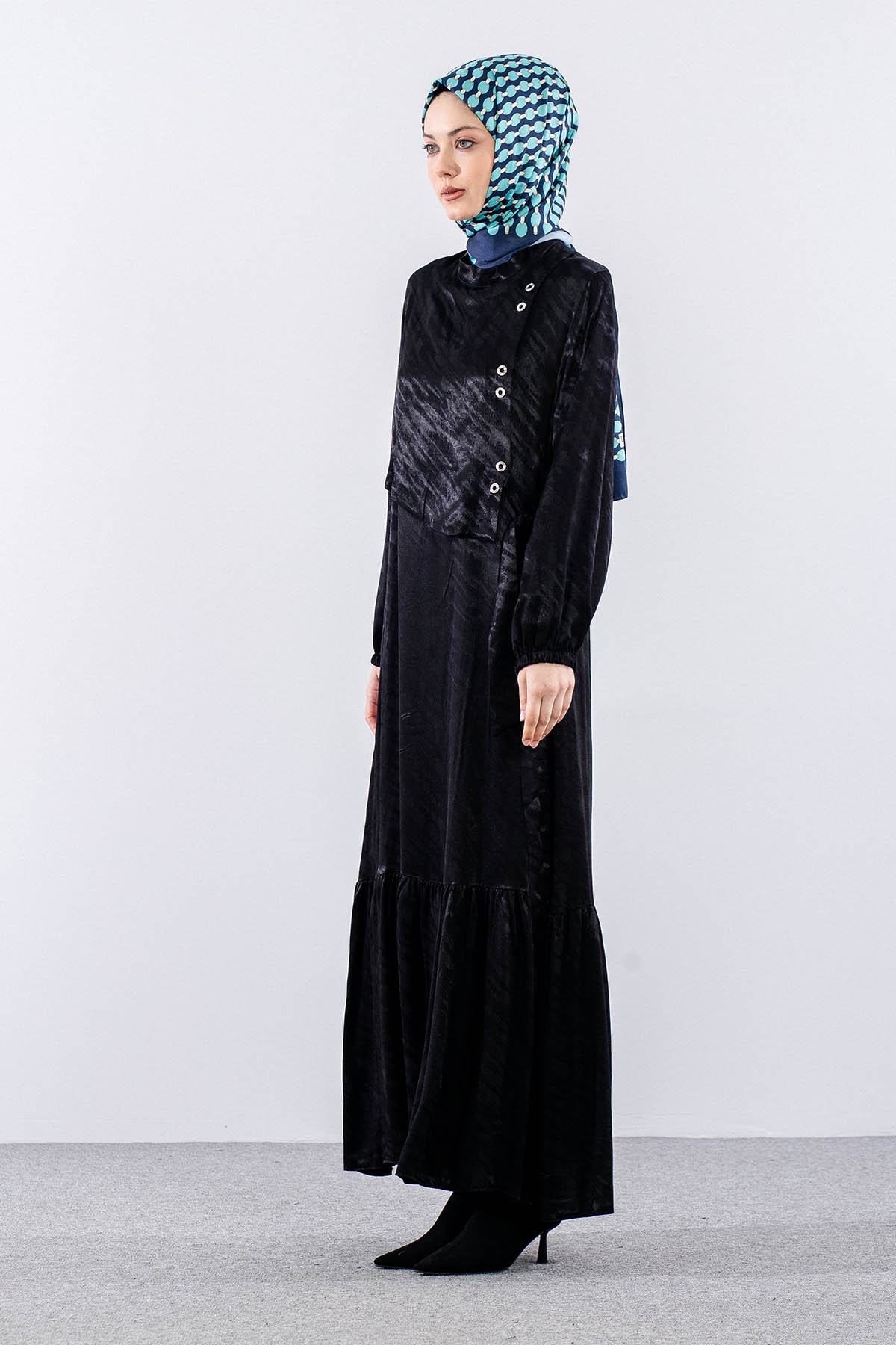 M2586 Elbi̇se 40-48 Kusgozu Krep - Siyah - 3