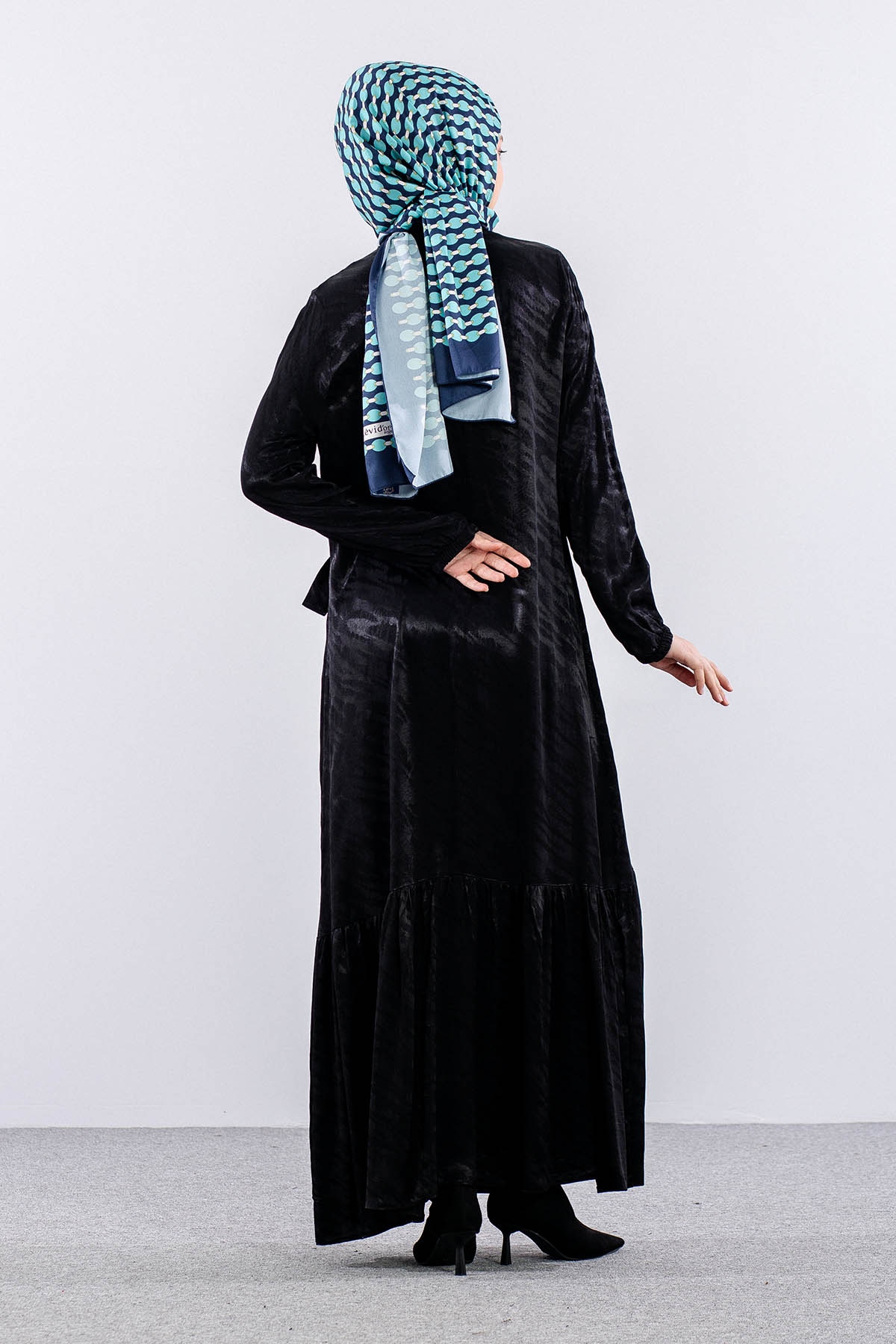 M2586 Elbi̇se 40-48 Kusgozu Krep - Siyah - 4