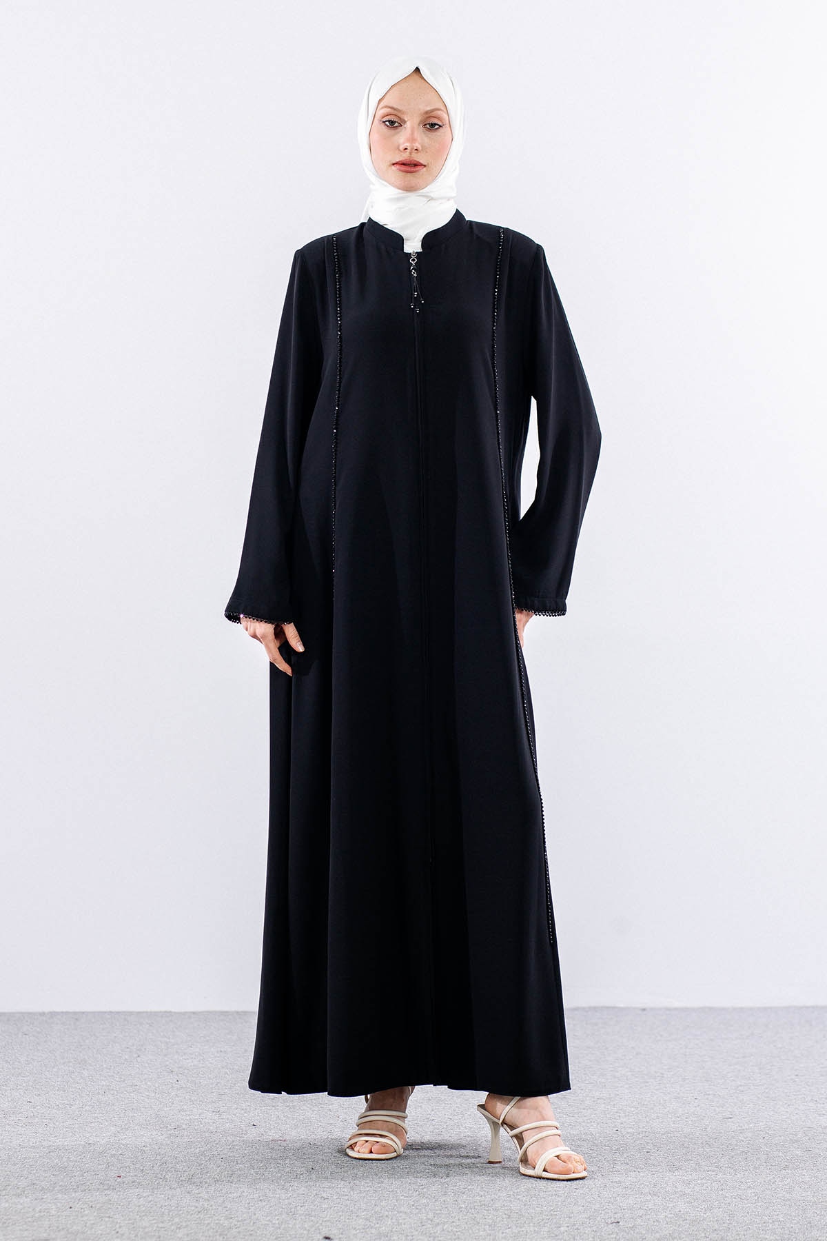 M7632 Ferace 42-52 Sirataş Detay - Siyah - 1