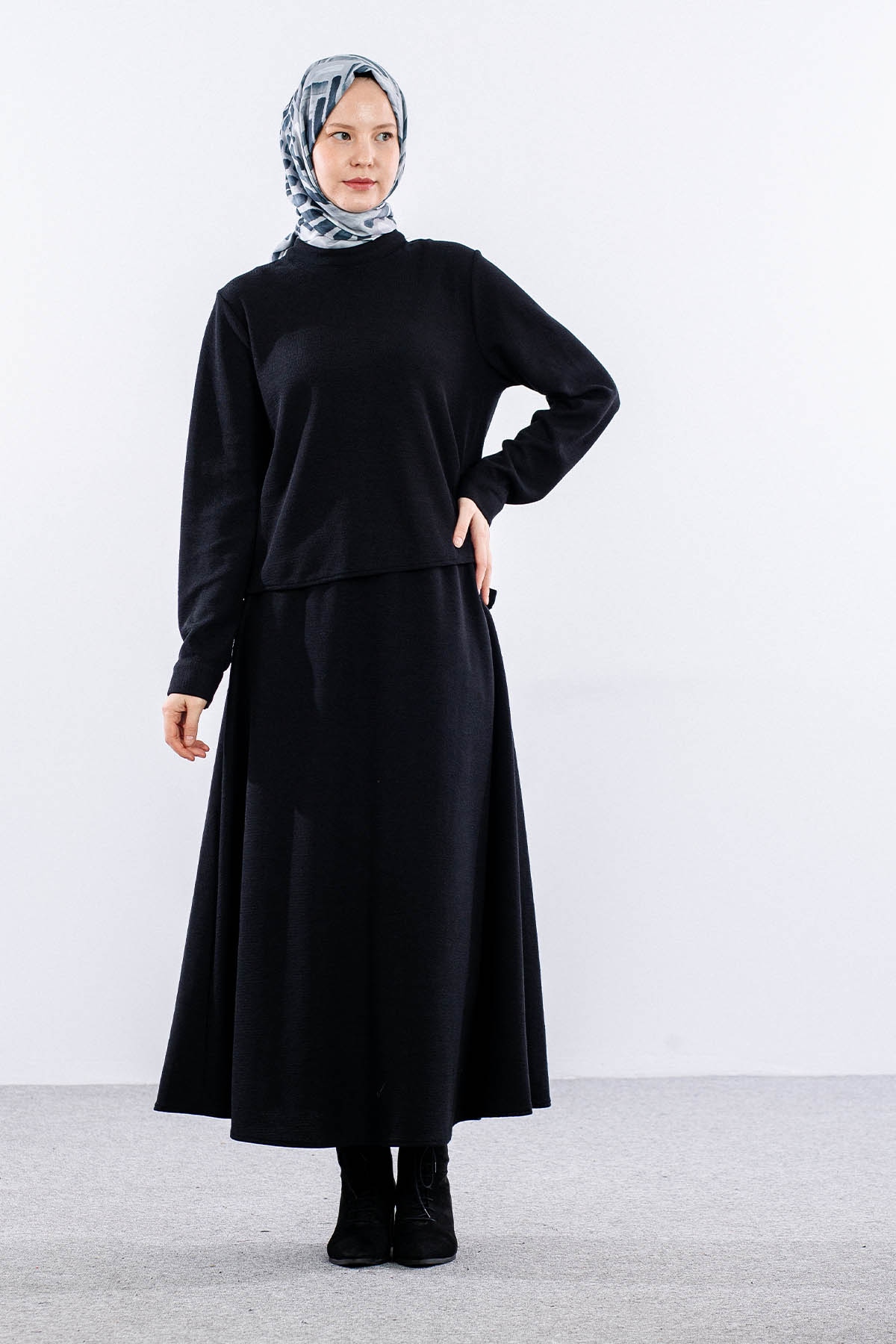 M7715 Takim 40-48 - Siyah - 2