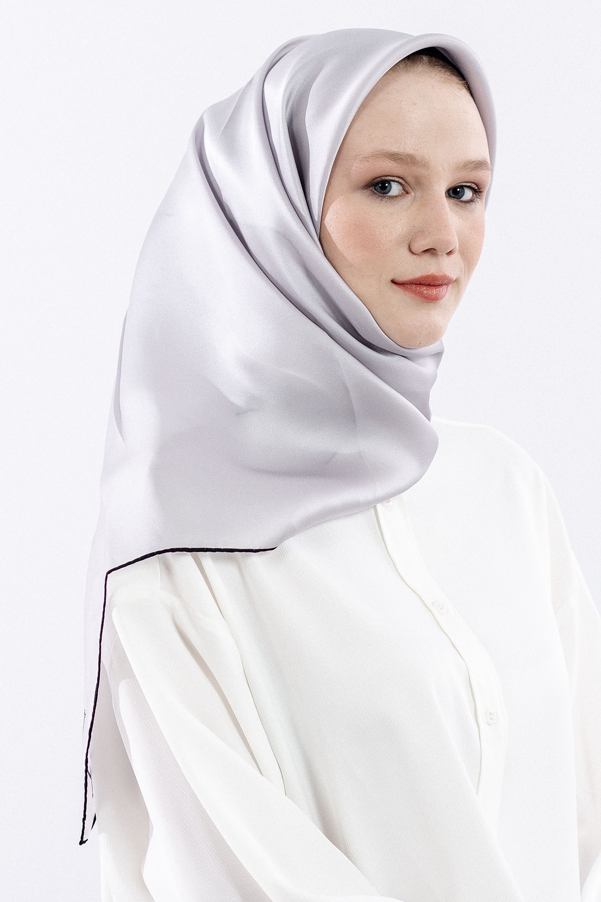 Sura İpek Eşarp Sade - Gri_siyah - 2